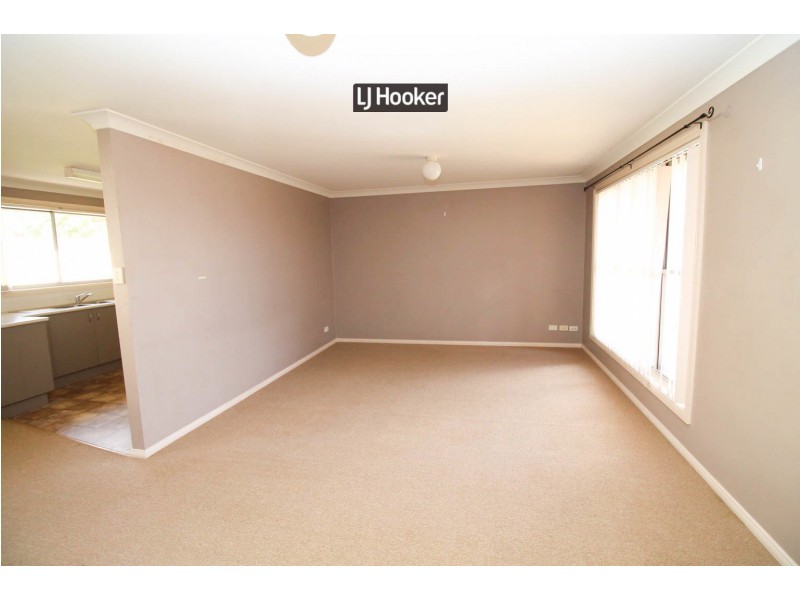 1 Currawong Place, Inverell NSW 2360
