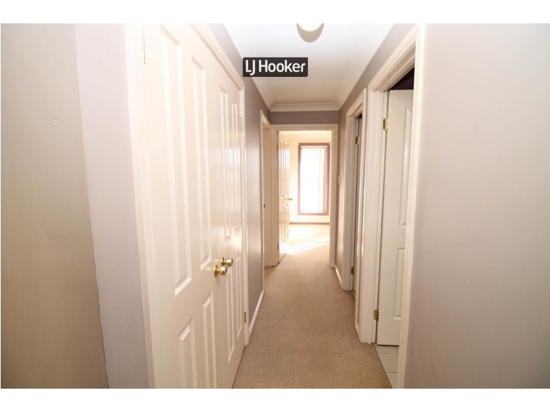 1 Currawong Place, Inverell NSW 2360