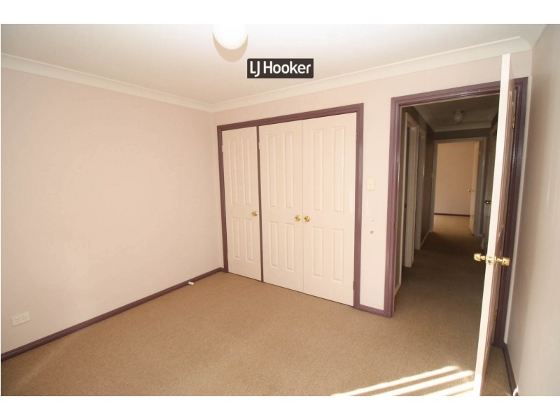 1 Currawong Place, Inverell NSW 2360