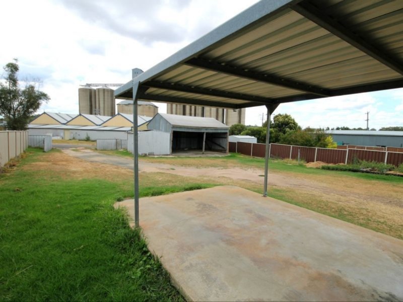 136 Brae Street, Inverell NSW 2360