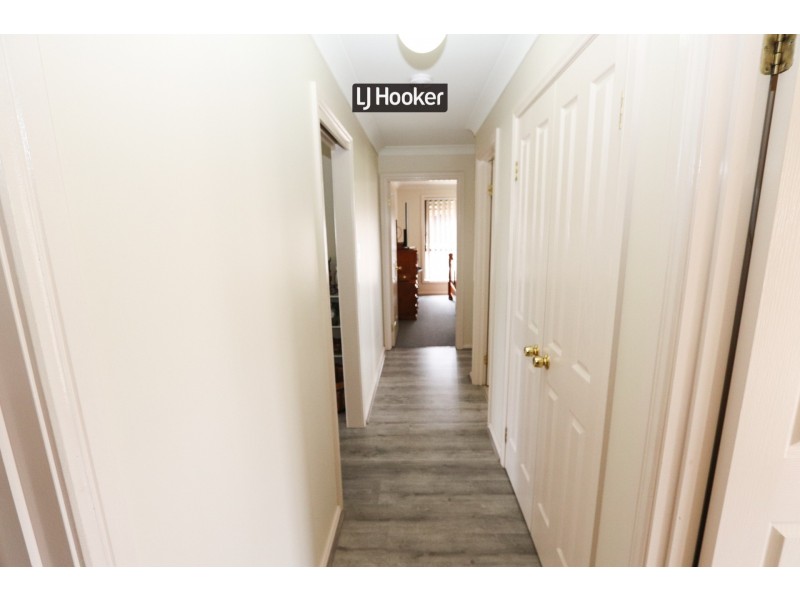 9B Kingfisher Drive, Inverell NSW 2360