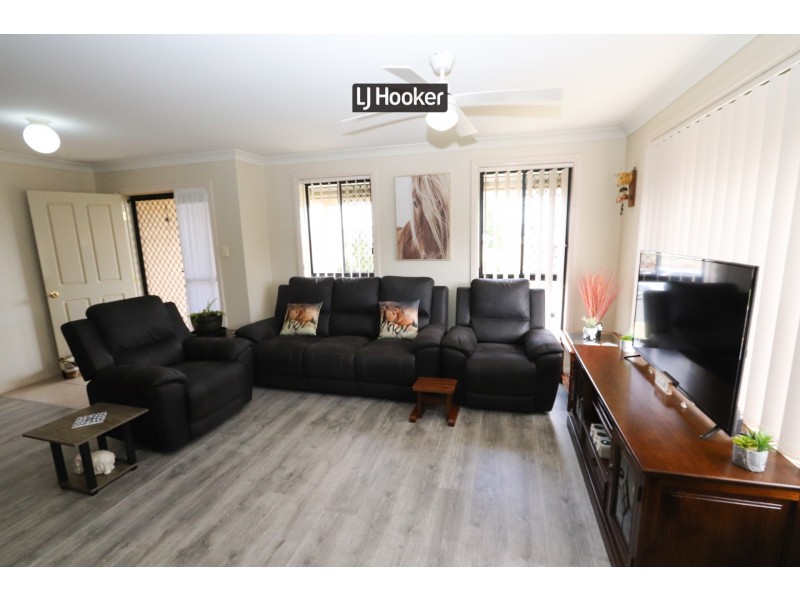 9B Kingfisher Drive, Inverell NSW 2360