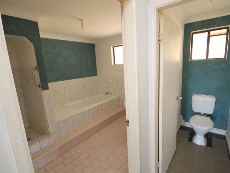 41 Railway Street, Inverell NSW 2360