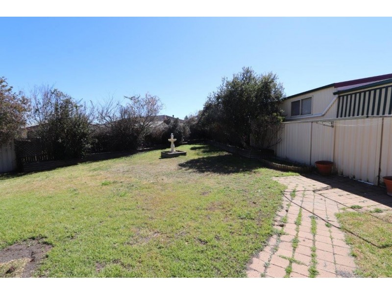 10 Libani Close, Inverell NSW 2360