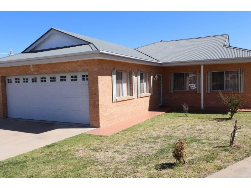 10 Libani Close, Inverell NSW 2360