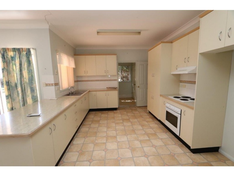 10 Libani Close, Inverell NSW 2360