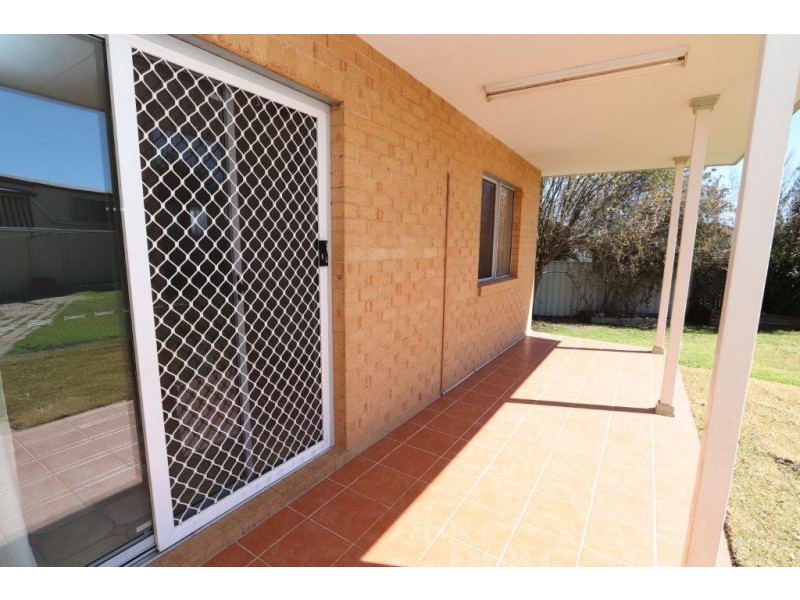 10 Libani Close, Inverell NSW 2360