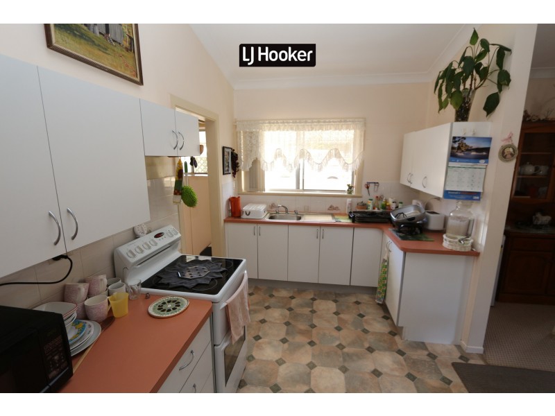 21 Queens Terrace, Inverell NSW 2360