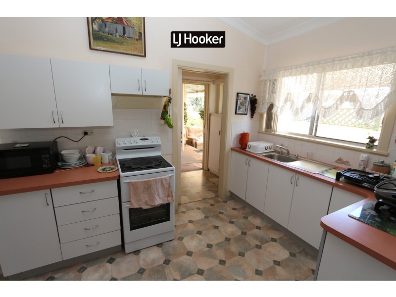 21 Queens Terrace, Inverell NSW 2360