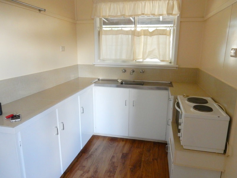 4/2 Herbert Street, Inverell NSW 2360