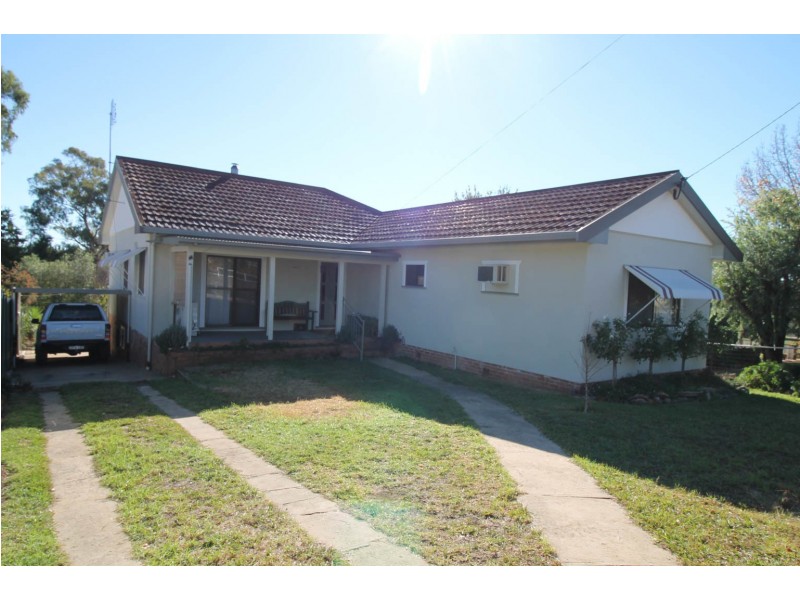 19 Butler Street, Inverell NSW 2360