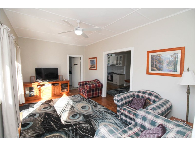 19 Butler Street, Inverell NSW 2360