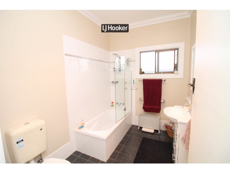 19 Butler Street, Inverell NSW 2360