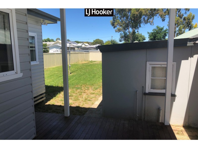 28 Jack Street, Inverell NSW 2360