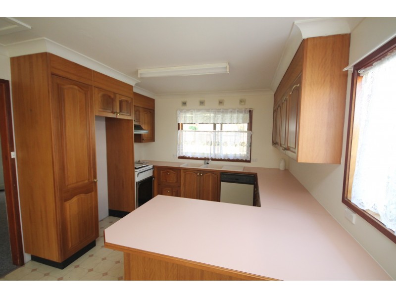 8 Jacaranda Crescent, Inverell NSW 2360