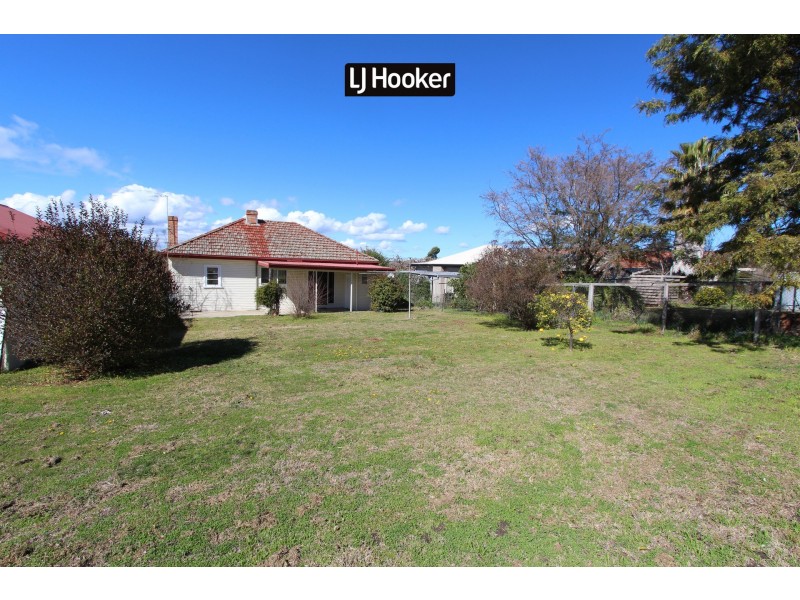 7 Gordon Street, Inverell NSW 2360