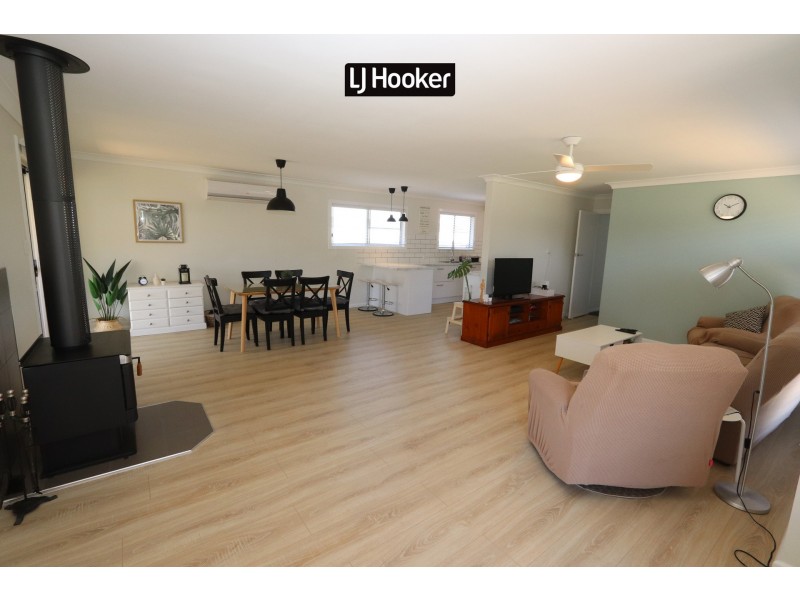 19 Moore Street, Inverell NSW 2360