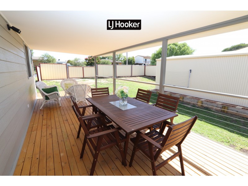19 Moore Street, Inverell NSW 2360