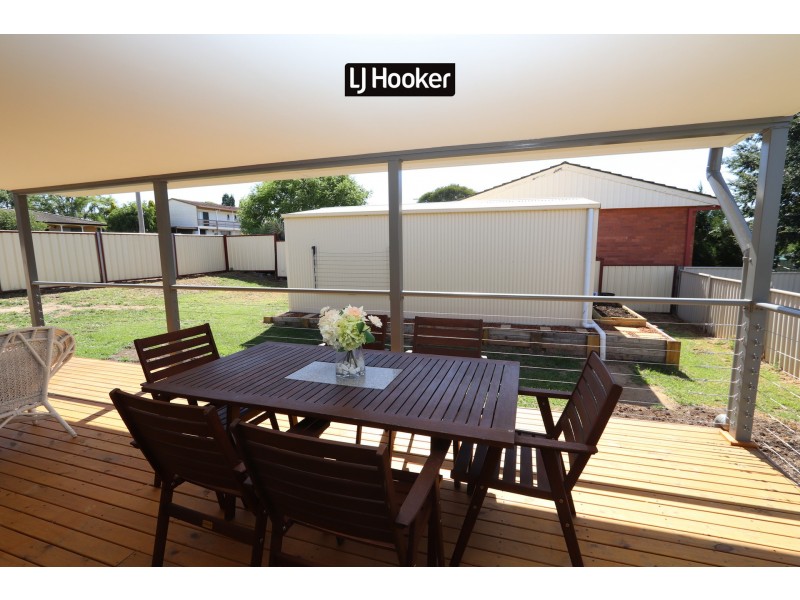 19 Moore Street, Inverell NSW 2360