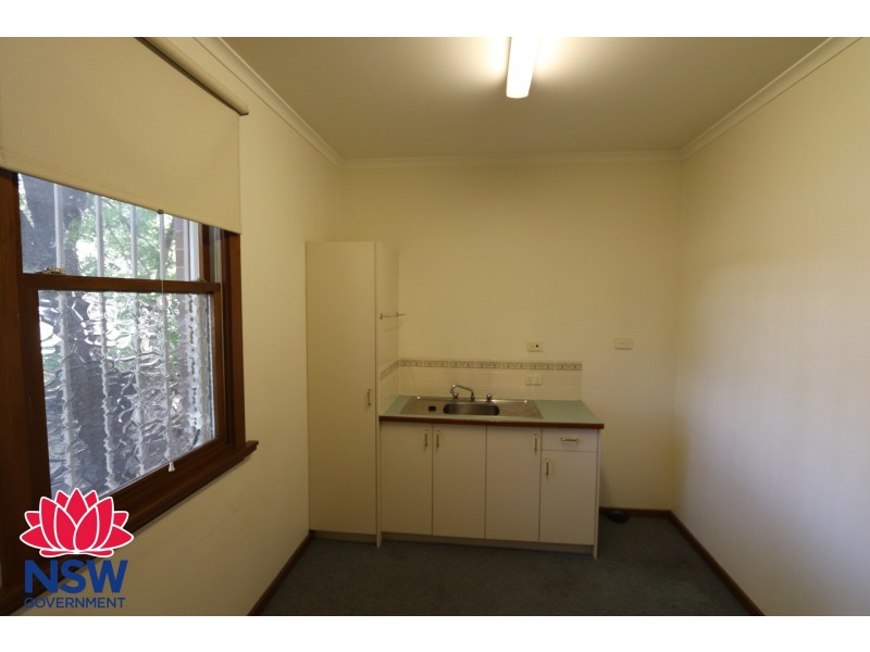 8 Evans Street, Inverell NSW 2360