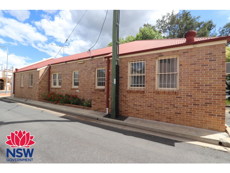 8 Evans Street, Inverell NSW 2360