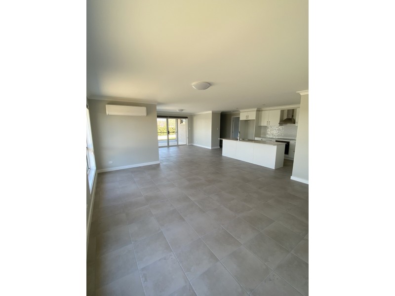 3 Brownleigh Vale Drive, Inverell NSW 2360