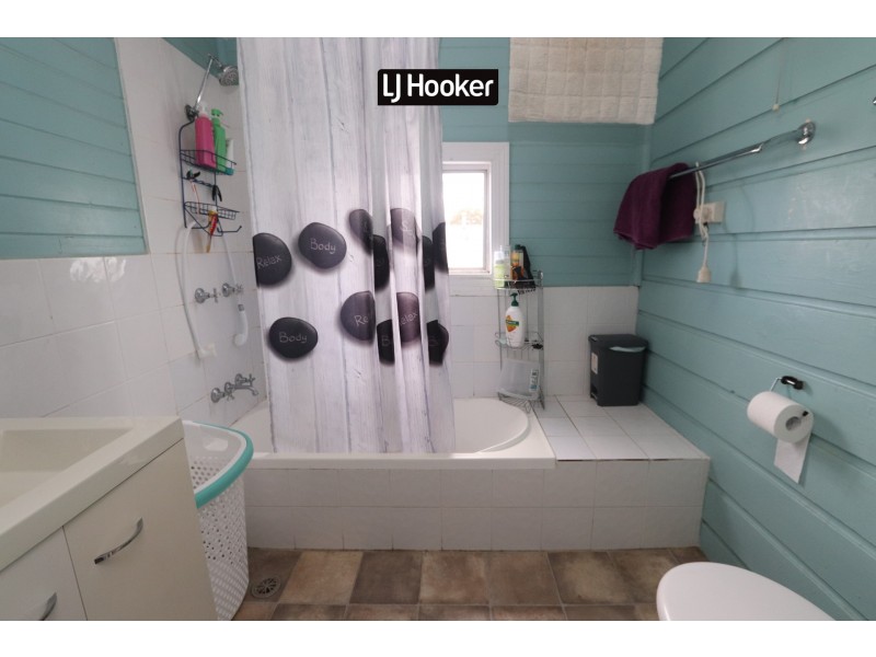 36 Chester Street, Inverell NSW 2360