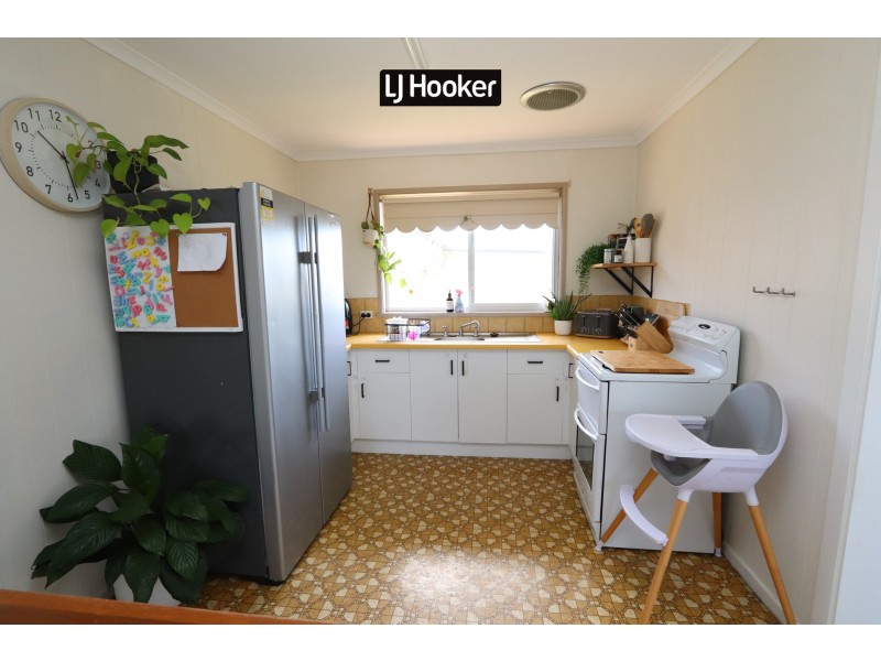 14 Cameron Street, Inverell NSW 2360