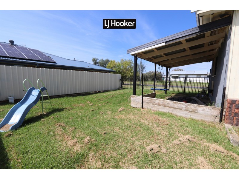 14 Cameron Street, Inverell NSW 2360