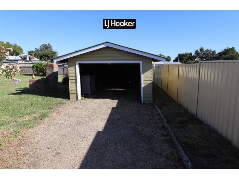 82 Granville Street, Inverell NSW 2360