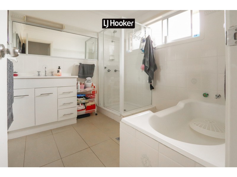 42 Gordon Street, Inverell NSW 2360