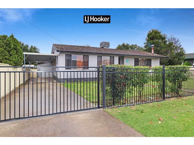 8 Sapphire Street, Inverell NSW 2360