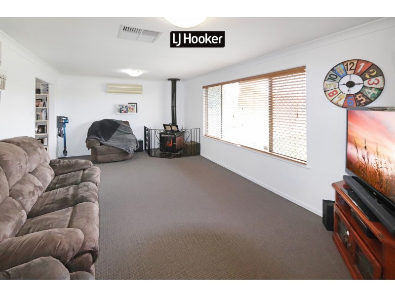 8 Sapphire Street, Inverell NSW 2360