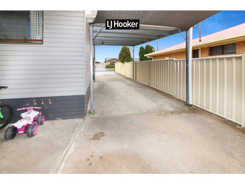 8 Sapphire Street, Inverell NSW 2360