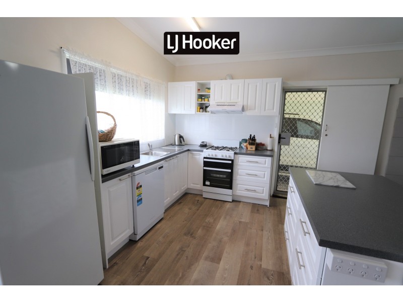 44 Greaves Street, Inverell NSW 2360