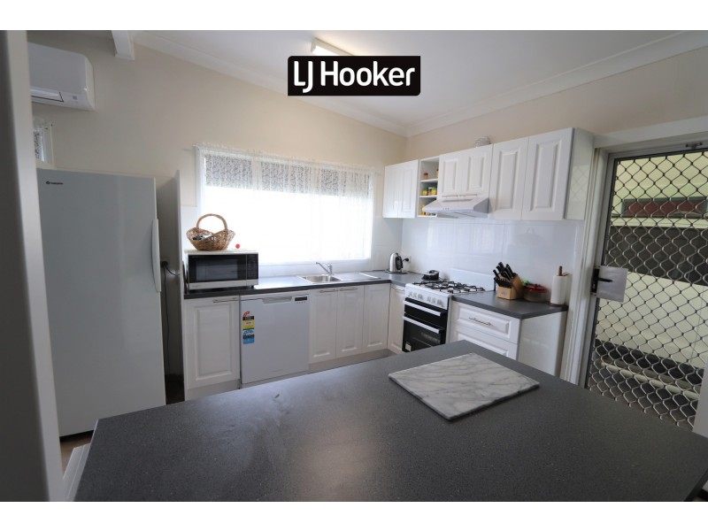 44 Greaves Street, Inverell NSW 2360