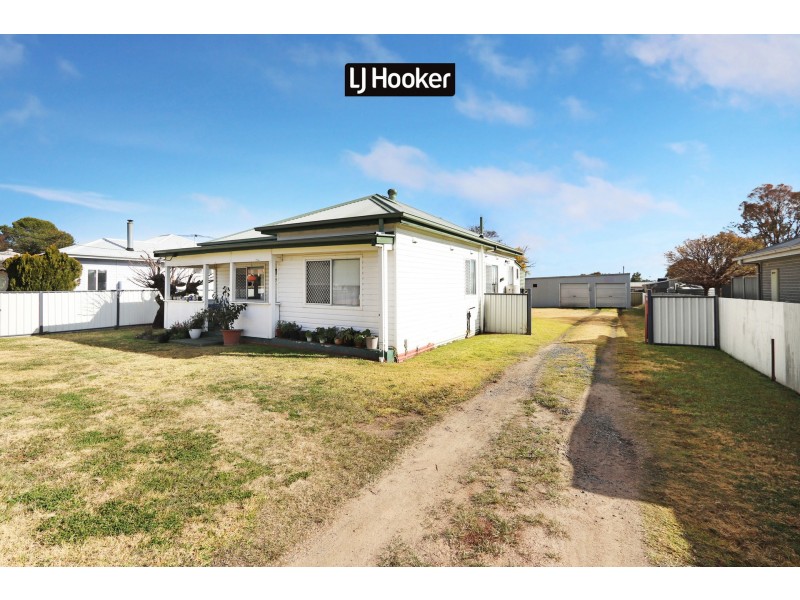 94 Chester Street, Inverell NSW 2360