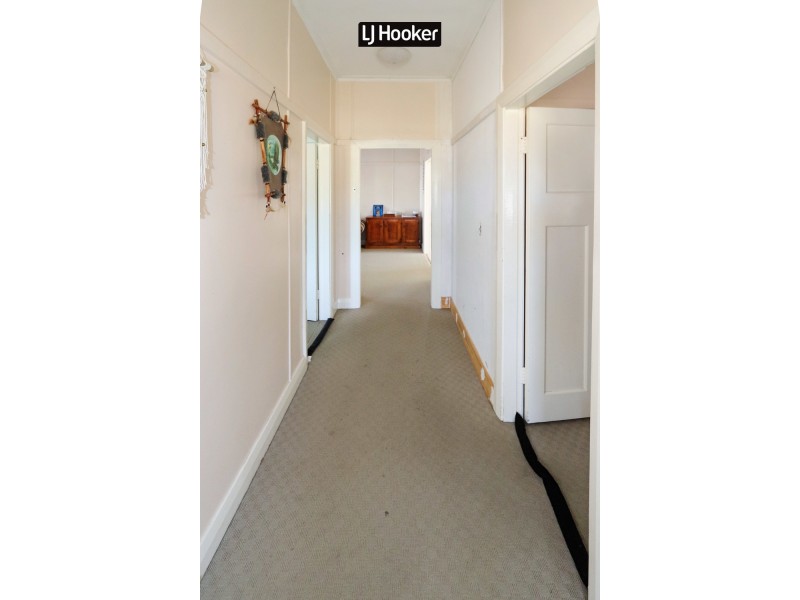 94 Chester Street, Inverell NSW 2360