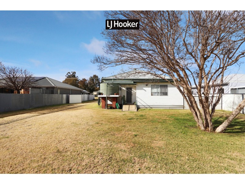 94 Chester Street, Inverell NSW 2360