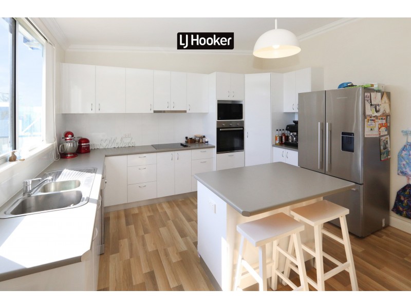 64 Granville Street, Inverell NSW 2360