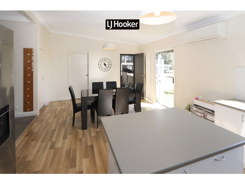 64 Granville Street, Inverell NSW 2360