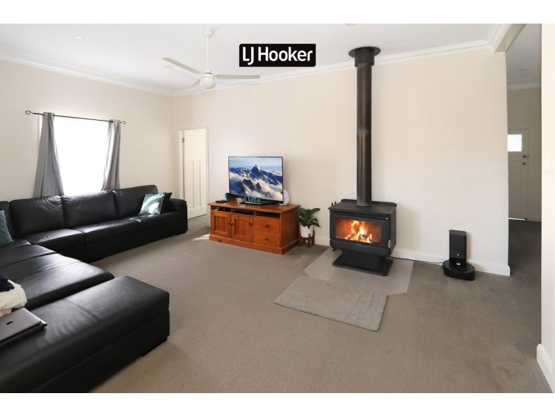 64 Granville Street, Inverell NSW 2360