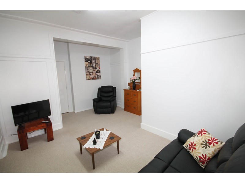 2/69 Otho Street, Inverell NSW 2360