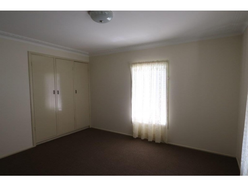 17B Queens Terrace, Inverell NSW 2360