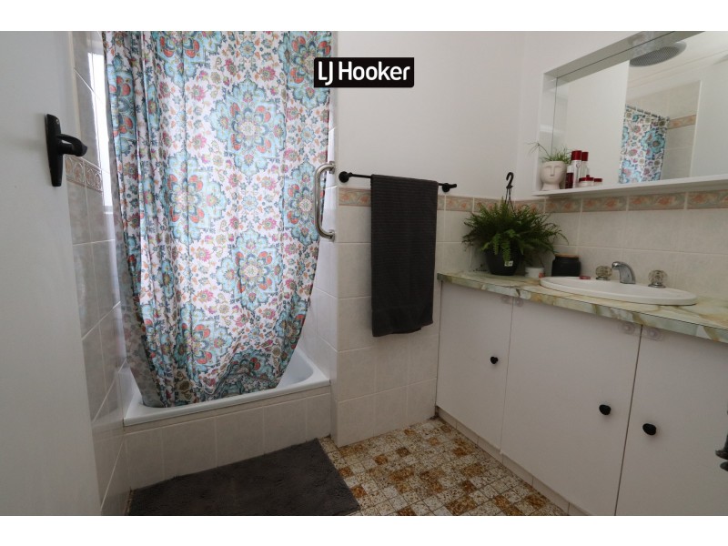 14 Cameron Street, Inverell NSW 2360