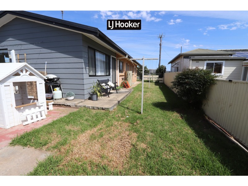 14 Cameron Street, Inverell NSW 2360