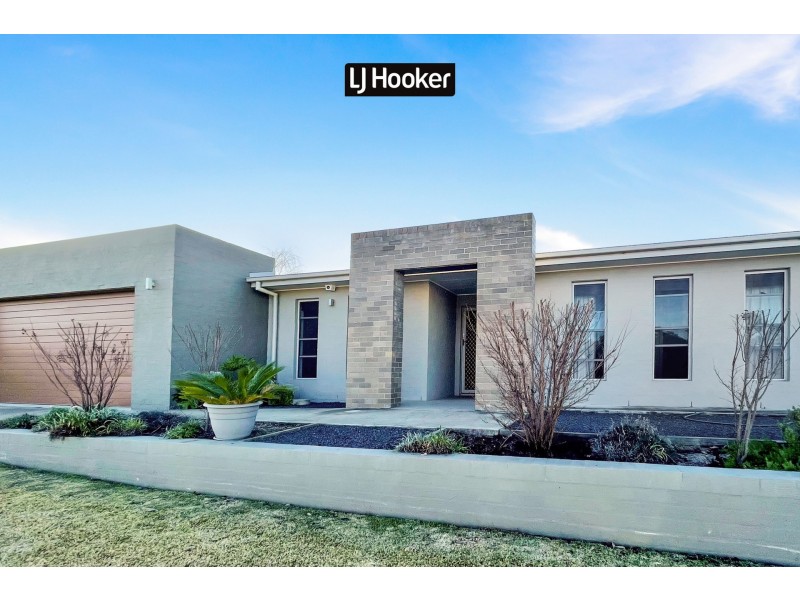 1 Box Tree Place, Inverell NSW 2360