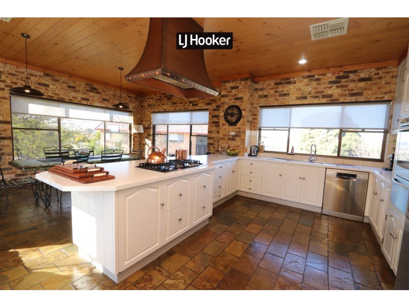 54 Gordon Street, Inverell NSW 2360