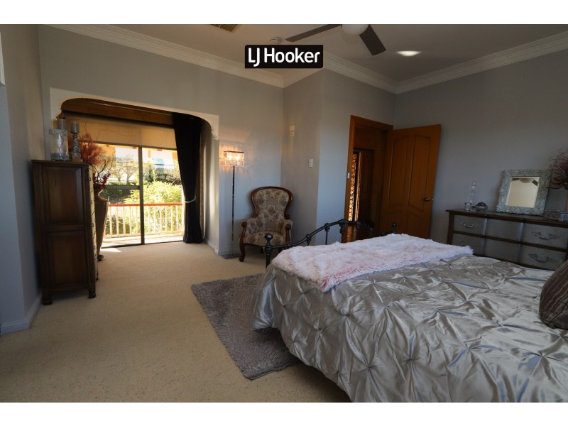54 Gordon Street, Inverell NSW 2360