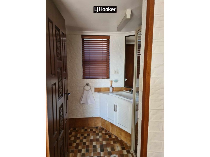 54 Gordon Street, Inverell NSW 2360